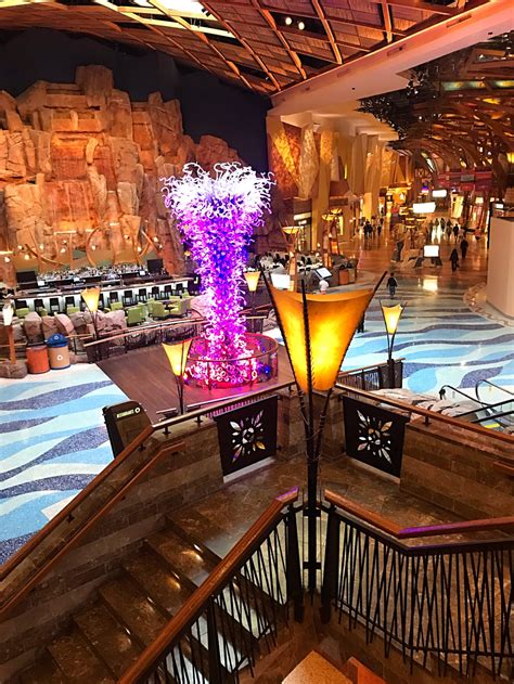 Hotels Near Mohegan Sun Casino .